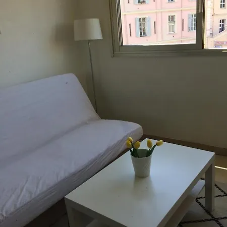 Au Calme A 5mn De La Et De Toutes Attractions De La Apartment *